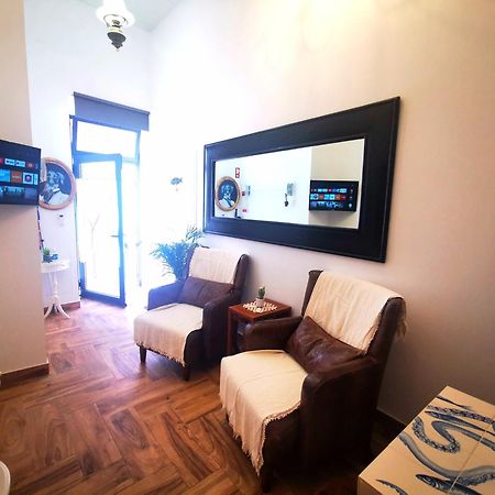 Charming Portuguese Style Apartment, For Rent "Vida A Portuguesa", "Fruta Or Polvo" Alojamento Local ポルティマン エクステリア 写真