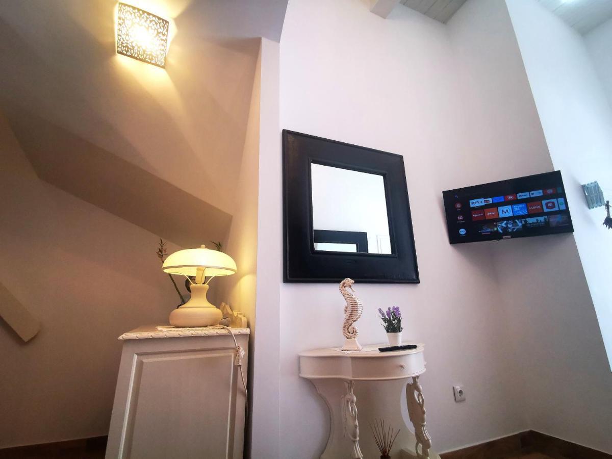 Charming Portuguese Style Apartment, For Rent "Vida A Portuguesa", "Fruta Or Polvo" Alojamento Local ポルティマン エクステリア 写真
