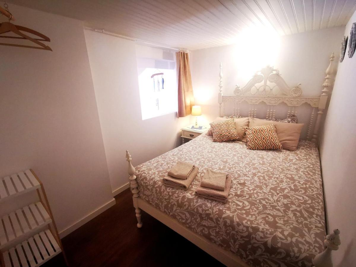 Charming Portuguese Style Apartment, For Rent "Vida A Portuguesa", "Fruta Or Polvo" Alojamento Local ポルティマン エクステリア 写真
